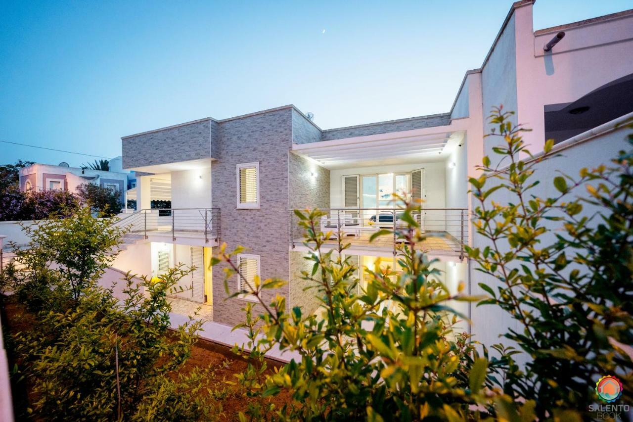 Perle Del Mare - Appartamenti Di Pregio 70M Spiaggia Pescoluse Марина-ді-Песколузе Екстер'єр фото