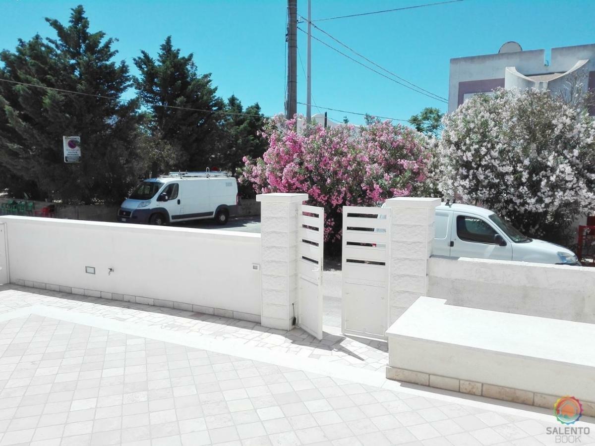 Perle Del Mare - Appartamenti Di Pregio 70M Spiaggia Pescoluse Марина-ді-Песколузе Екстер'єр фото